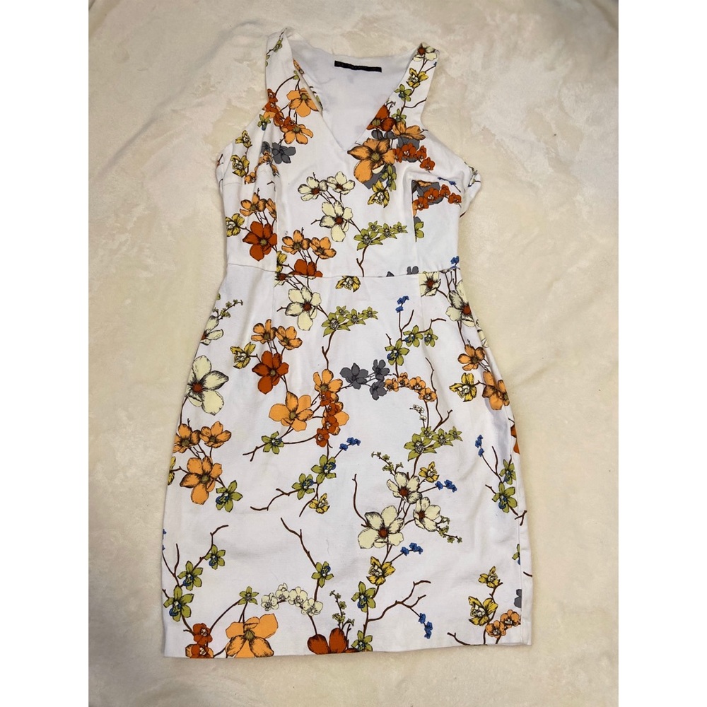 Zara Basic Floral Dress - Picture 2 of 2